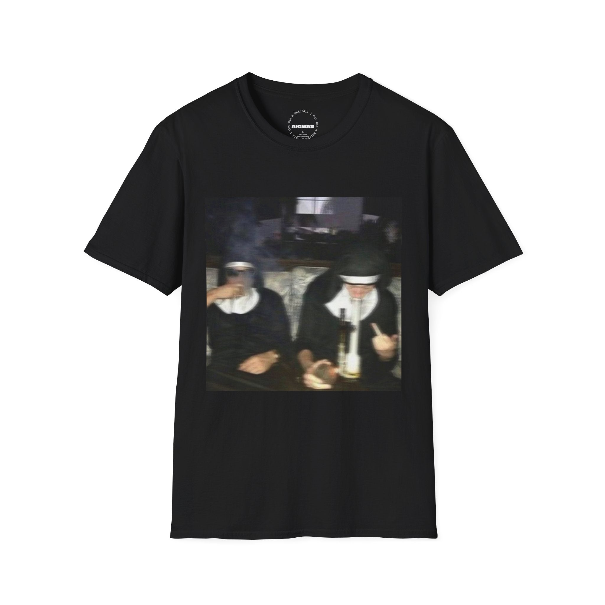 Nuns Smoking - T-shirt